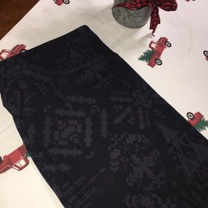 LuLaRoe Pants - 💥Price Firm💥BNWOT Tall and Curvy Lularoe Legging LuLaRoe Pants - 💥Price Firm💥BNWOT Tall and Curvy Lularoe Legging